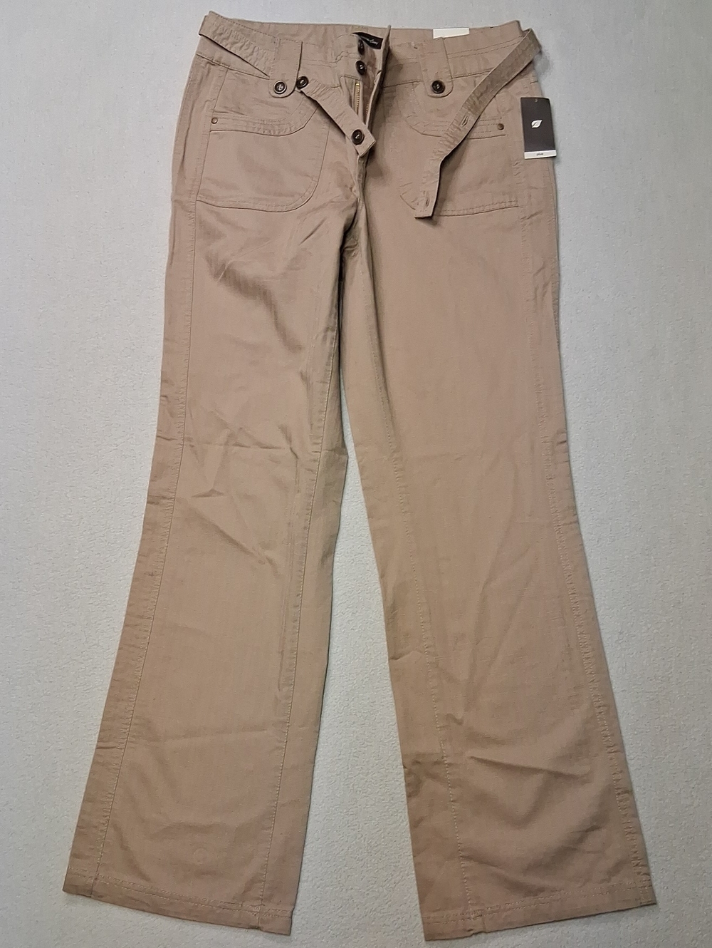 Women’s Wide-Leg Jeans in Tan — Casual Flare Style